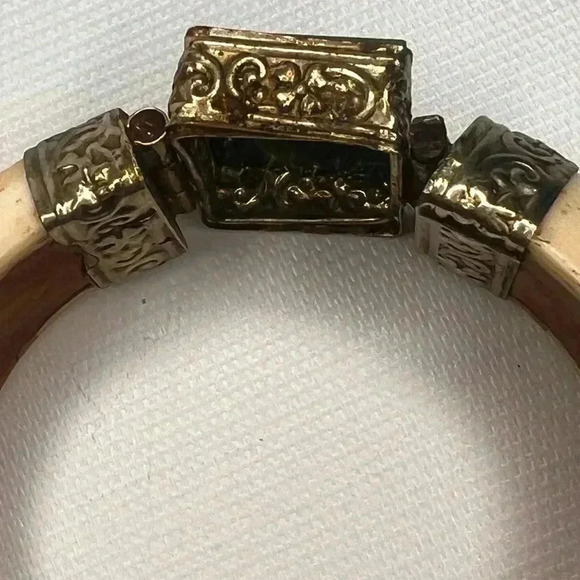 Antique Inlayed Bone & Malachite Tribal Bracelet Inlay Hinged Bracelet heavy 74g - Picture 10 of 14